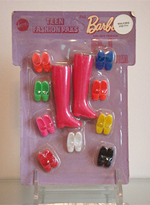 Barbie Walking Pretty