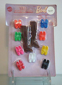 Barbie Walking Pretty